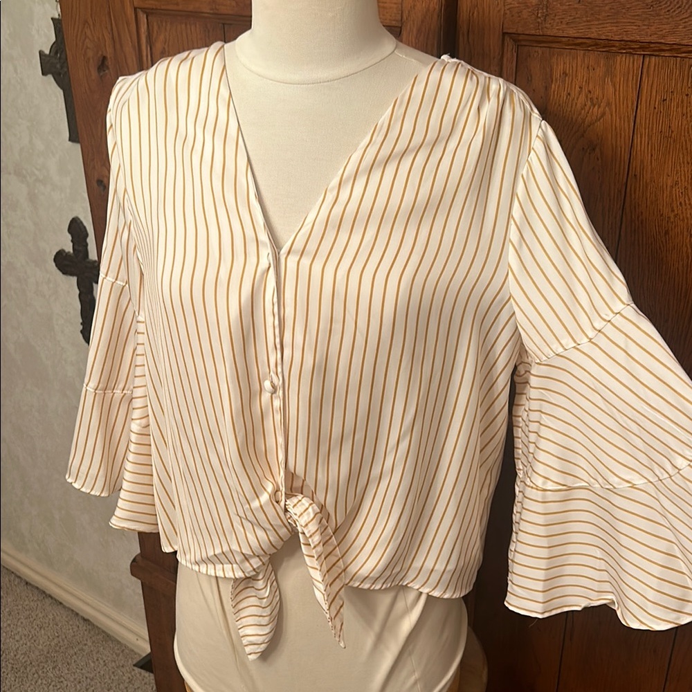 LAUREN CONRAD⭐️NWT Striped Golden Yellow & Cream Top w/Bell Sleeves🌻
